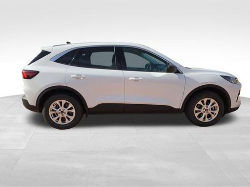 Used 2024 Ford Escape Active AWD/4WD image 7