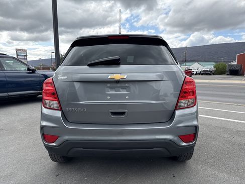 Used 2020 Chevrolet Trax LS w/ Tint and Cruise Package AWD/4WD image 4