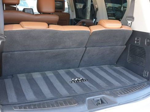 Used 2018 INFINITI QX80 4WD w/ Deluxe Technology Package image 29