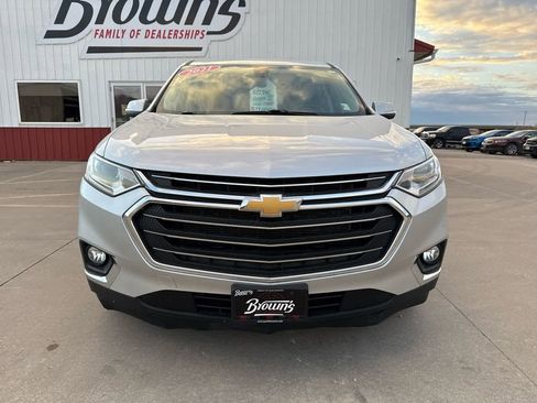 Used 2021 Chevrolet Traverse LT w/ LPO, Cargo Package image 2