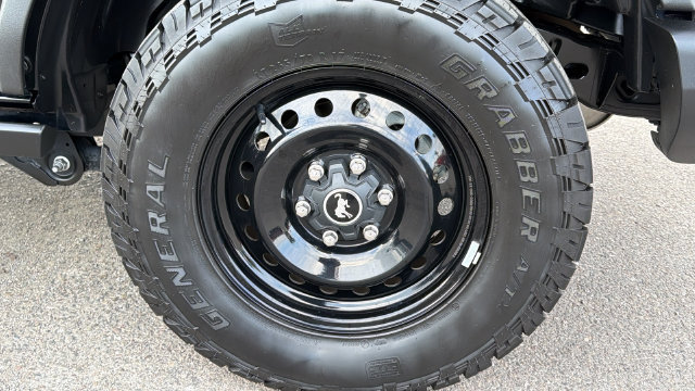 Certified 2022 Ford Bronco Black Diamond AWD/4WD image 6