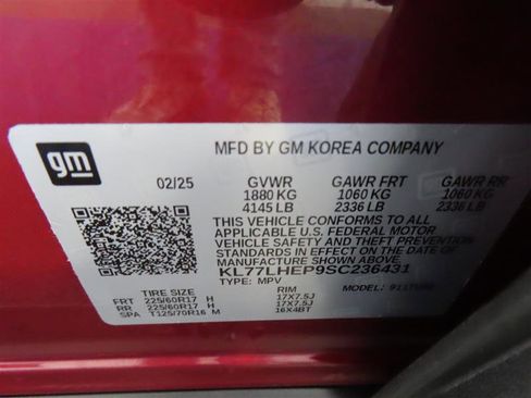 Used 2025 Chevrolet Trax LT w/ LT Convenience Package FWD image 34