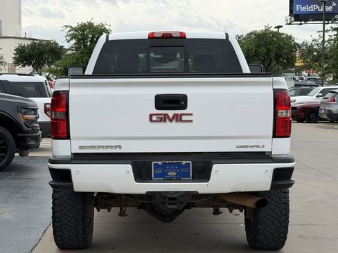 Used 2015 GMC Sierra 2500 Denali AWD/4WD image 5