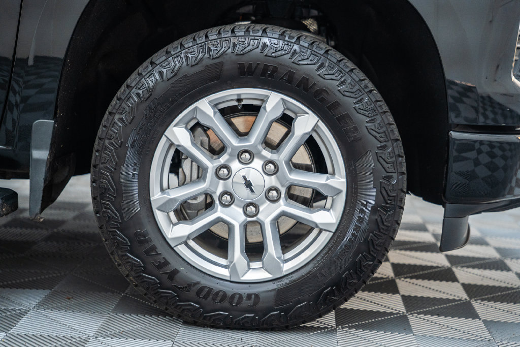 Used 2026 Chevrolet Silverado 1500 RST AWD/4WD image 21