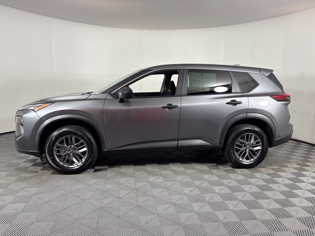 Used 2024 Nissan Rogue S AWD/4WD image 15
