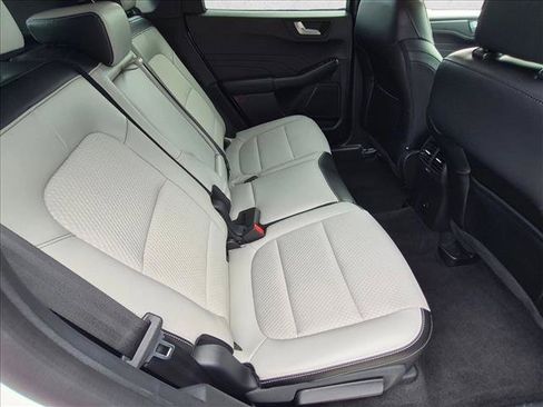 Used 2024 Ford Escape SE FWD image 20