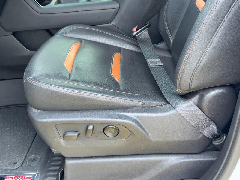 Used 2024 GMC Sierra 2500 AT4 w/ AT4 Premium Plus Package AWD/4WD image 24
