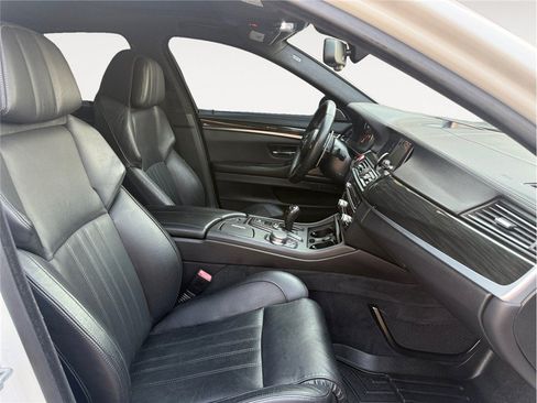 Used 2015 BMW M5 RWD image 15