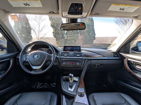Used 2015 BMW 328i xDrive Sedan w/ Premium Package image 12