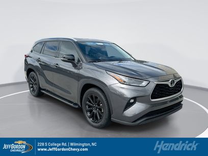 Used 2022 Toyota Highlander XLE
