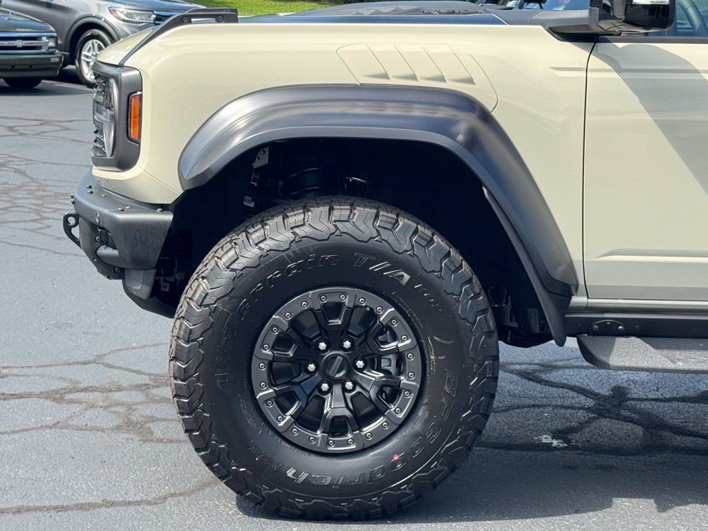 Used 2025 Ford Bronco Raptor AWD/4WD image 38
