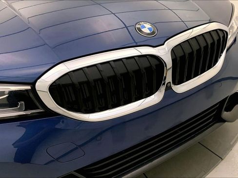 Used 2021 BMW 330i xDrive Sedan w/ Premium Package AWD/4WD image 29