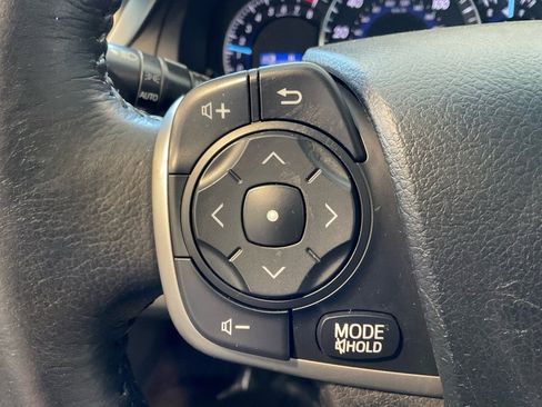 Used 2012 Toyota Camry XLE image 12