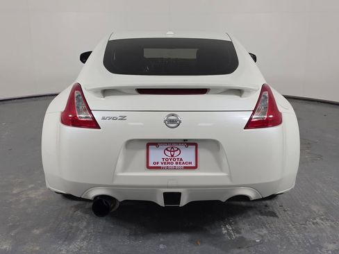 Used 2011 Nissan 370Z Touring RWD image 5