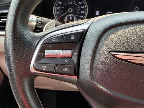 Certified 2025 Genesis G70 2.5T AWD/4WD image 27