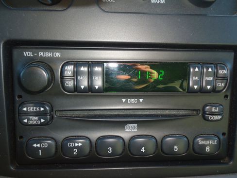 Used 2001 Ford E-350 and Econoline 350 XL image 16