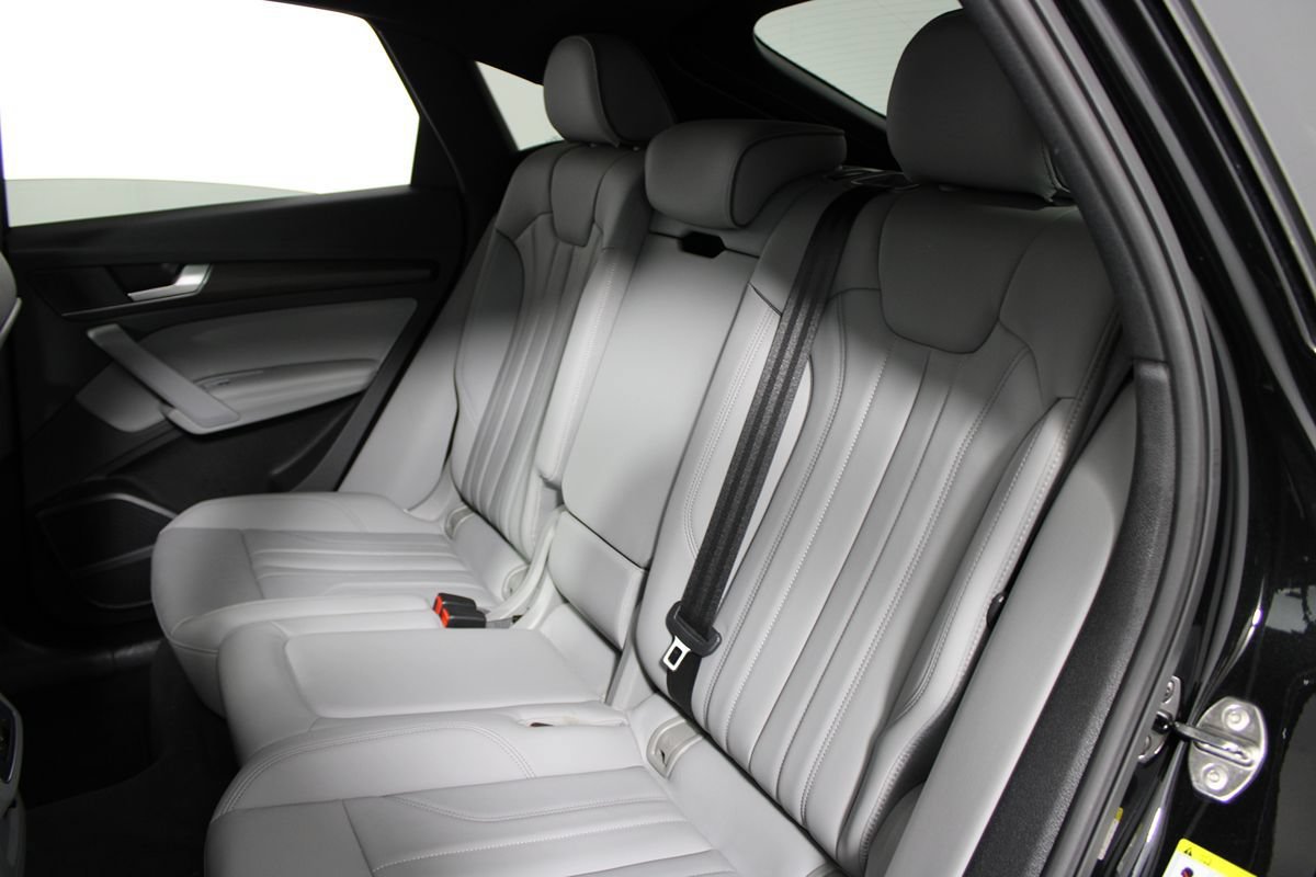 Used 2022 Audi Q5 2.0T Premium Plus AWD/4WD image 29