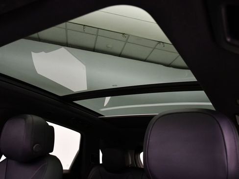 Used 2022 Porsche Cayenne image 19