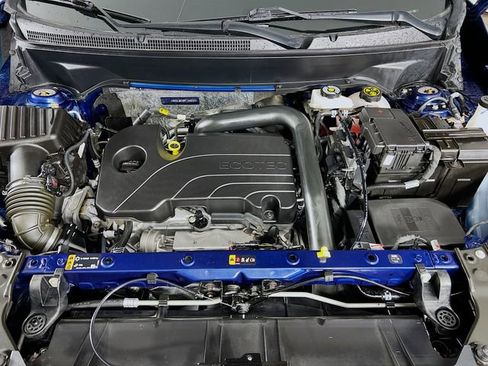 Used 2023 GMC Terrain SLE w/ Driver Convenience Package image 27