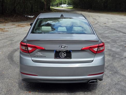 Used 2016 Hyundai Sonata SE FWD image 3