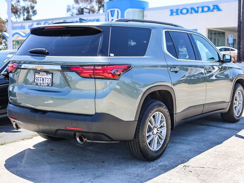 Used 2023 Chevrolet Traverse LT FWD image 24