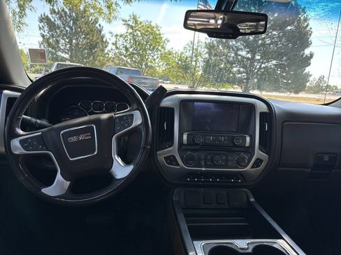 Used 2017 GMC Sierra 1500 SLT w/ SLT Premium Package AWD/4WD image 11