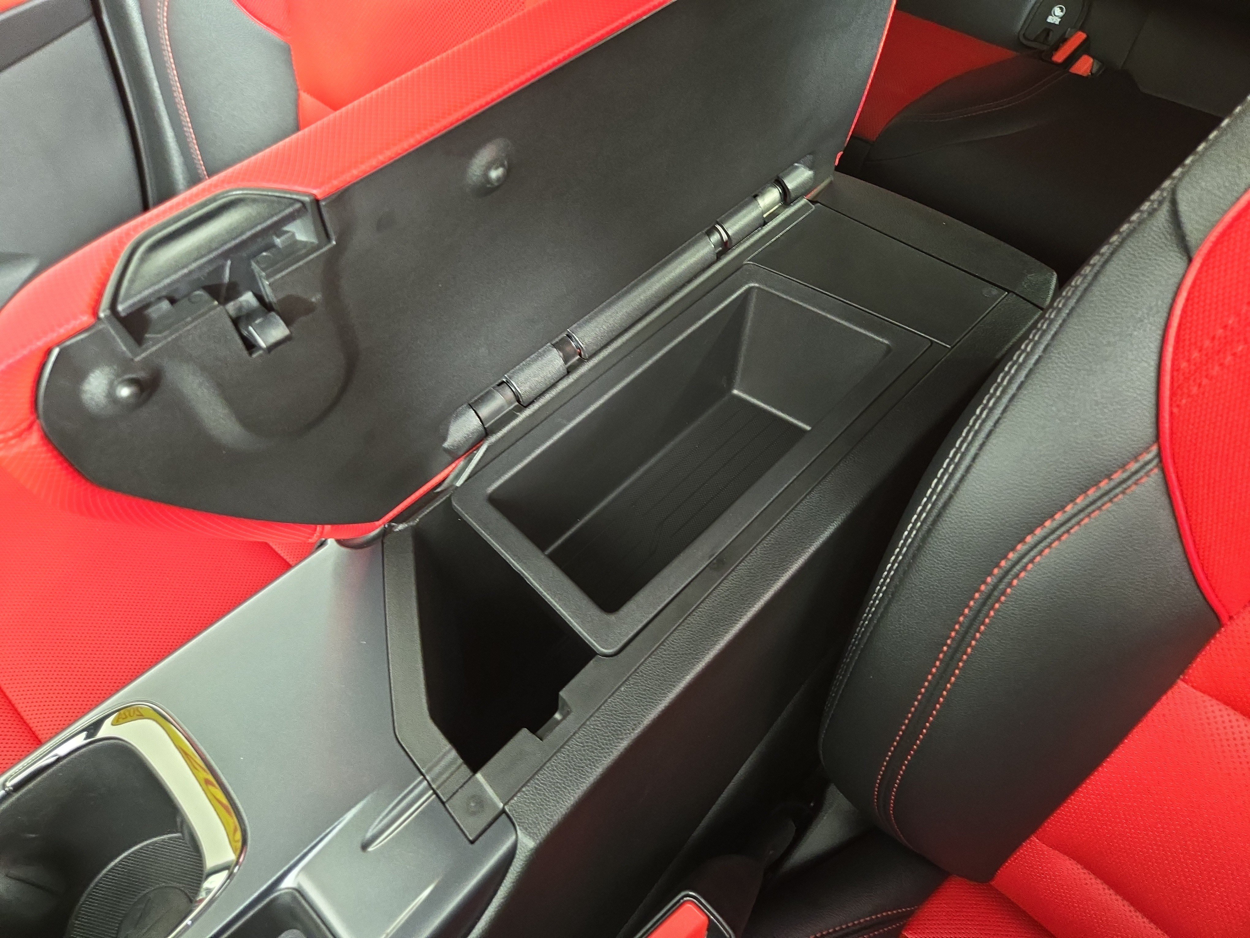 Certified 2024 Chevrolet Equinox EV RS FWD image 27