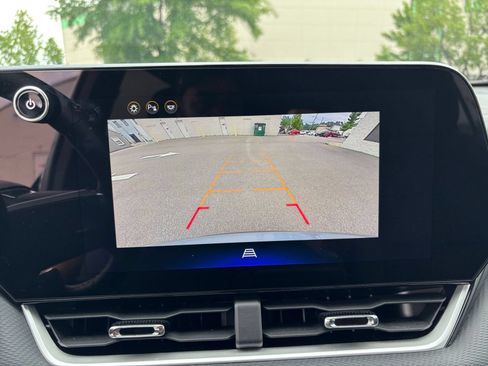 Used 2025 Chevrolet Equinox LT FWD image 20