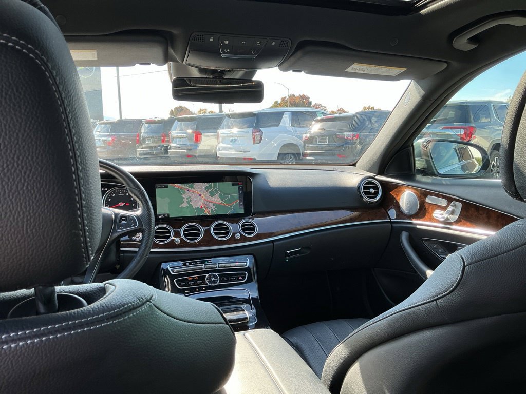 Used 2017 Mercedes-Benz E 300 4MATIC image 19