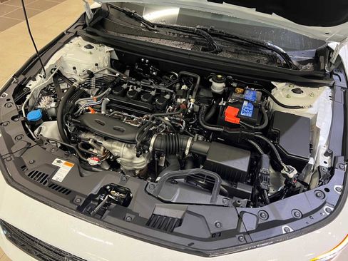 Used 2023 Honda Accord LX image 9