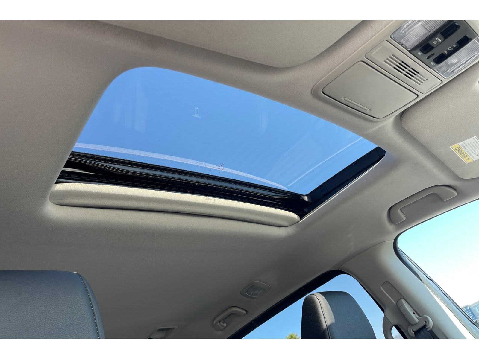 Certified 2026 Honda Odyssey EX-L image 21