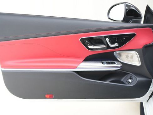 Used 2024 Mercedes-Benz CLE 53 AMG 4MATIC image 45