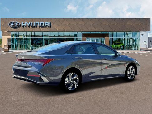 New 2026 Hyundai Elantra Limited w/ Cargo Package FWD image 7
