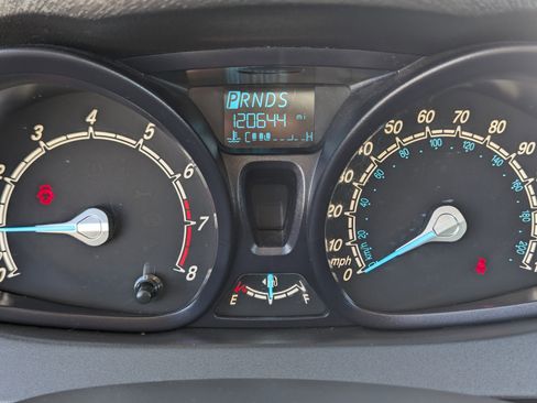 Used 2014 Ford Fiesta S image 10