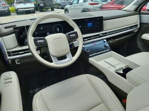 Certified 2025 Hyundai Santa Fe Calligraphy FWD image 12