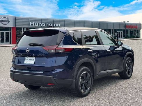 Certified 2026 Nissan Rogue SV AWD/4WD image 8