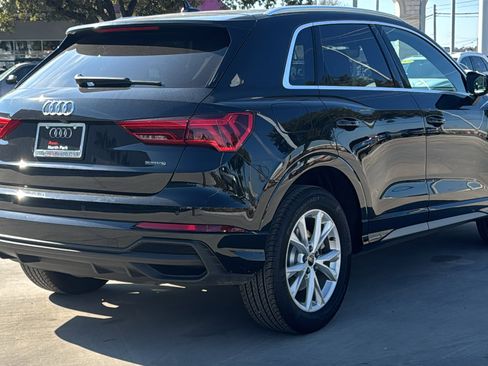 Certified 2025 Audi Q3 2.0T Premium image 7