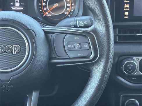 Used 2024 Jeep Gladiator Sport image 14