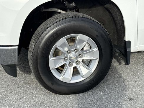 Used 2023 Chevrolet Silverado 1500 LT image 29