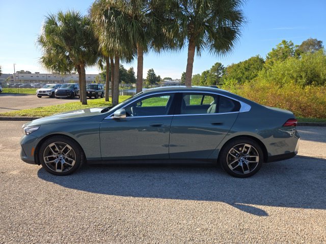 Used 2025 BMW i5 xDrive40 AWD/4WD image 2