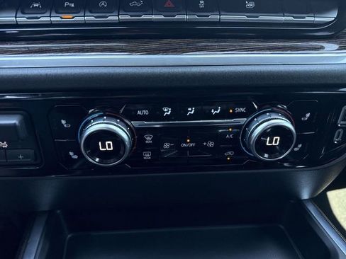Used 2025 GMC Sierra 1500 Elevation w/ Elevation Premium Package AWD/4WD image 18