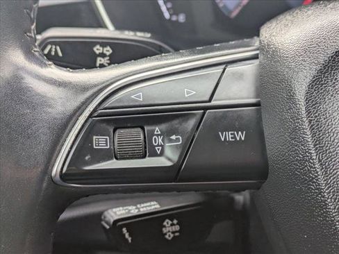 Used 2020 Audi Q3 2.0T Premium image 11