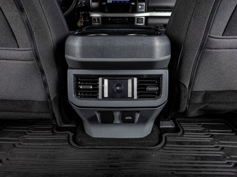 Used 2024 Ford F250 XLT w/ Tremor Off-Road Package image 31