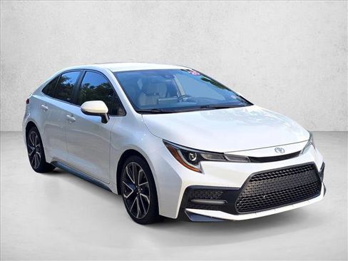 Used 2020 Toyota Corolla SE FWD image 3