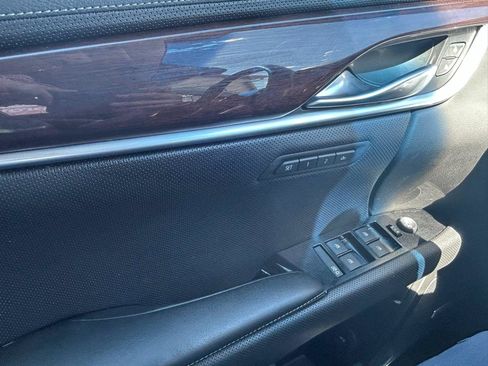 Used 2017 Cadillac XTS Luxury FWD image 29