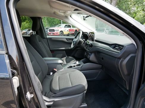 Used 2025 Ford Escape Active AWD/4WD image 8