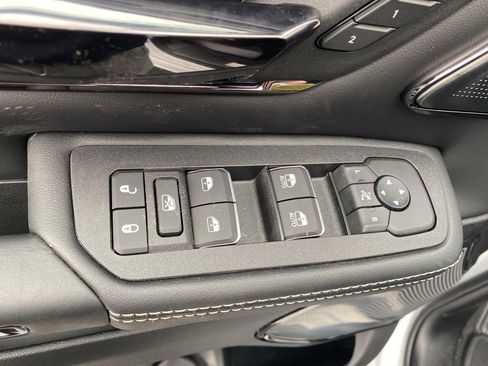 New 2025 RAM 1500 Limited image 10