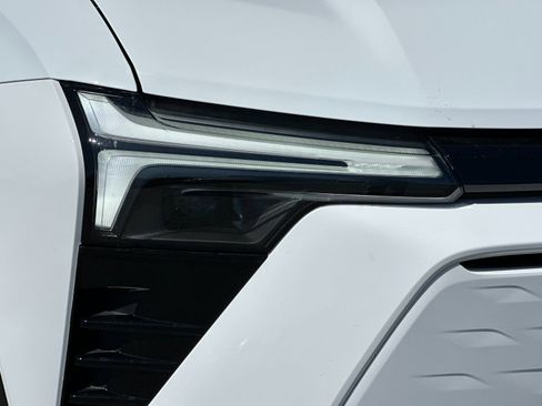 New 2025 Chevrolet Blazer EV LT image 30
