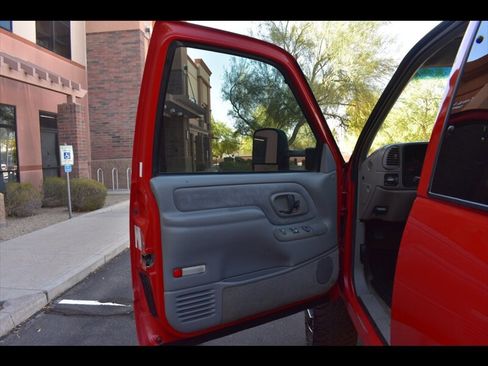 Used 1997 Chevrolet Silverado 3500 4x4 Extended Cab w/ Preferred Equipment Group 2 image 17