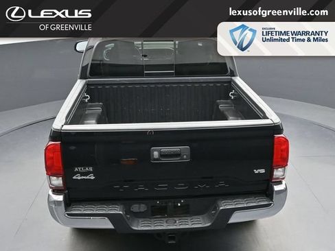 Used 2021 Toyota Tacoma SR5 AWD/4WD image 21